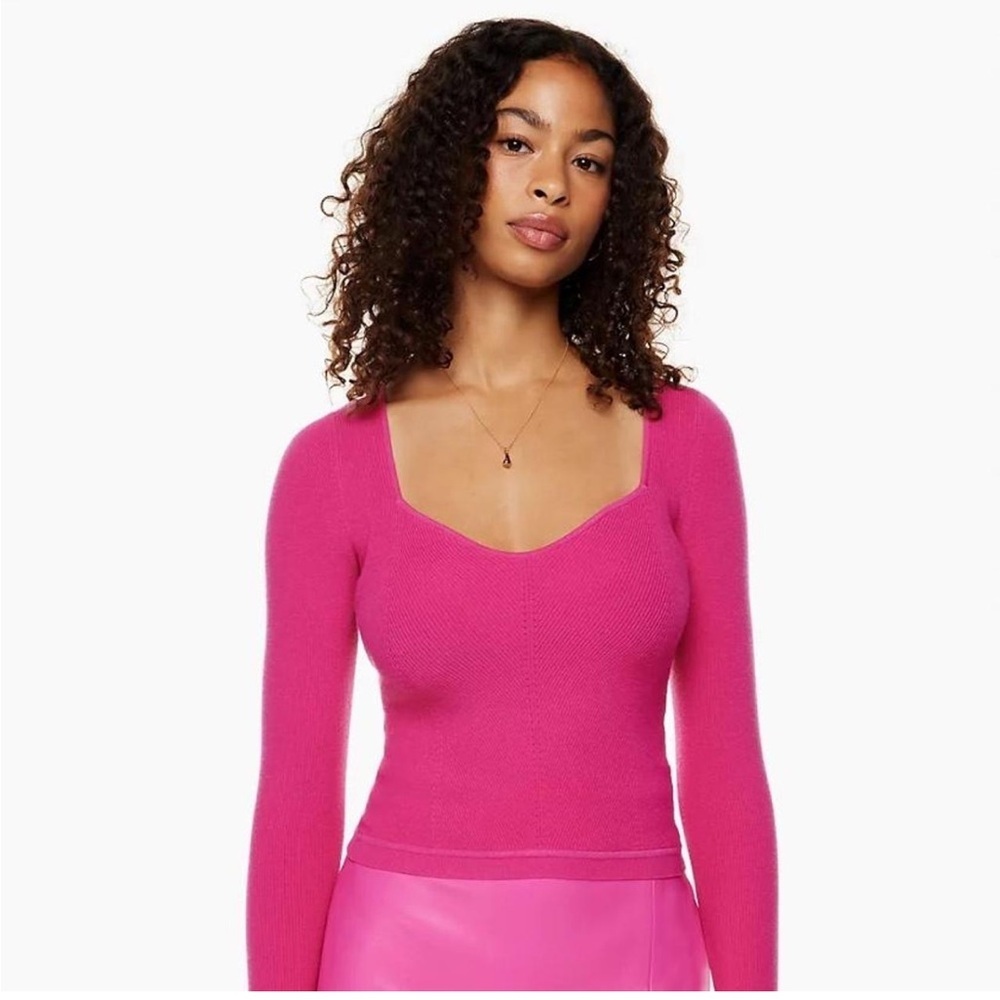 Wilfred fuschia Barbie Pink stretch sweetheart neck line ribbed Sweater M